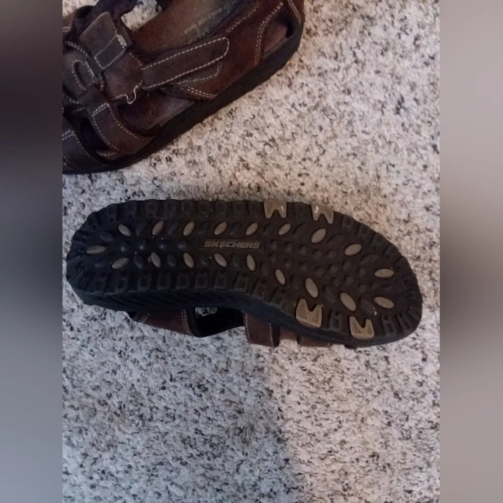 Skechers Shape-ups 8.5 - Picture 5 of 7